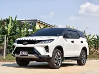 Toyota Fortuner 2.4 ​Legender A/T ปี 2022 จด 2023