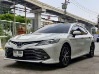 2022 Toyota CAMRY 2.5 HEV Premium รถเก๋ง 4 ประตู 