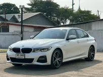 2020 BMW 3 Series 2.0 330e รถเก๋ง 4 ประตู ฟรีดาวน์ รถสวย ไมล์น้อย มือเดียวป้ายแดง 
