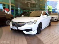 2017 Honda ACCORD 2.0E i-VTEC รถสวยพร้อมใช้งาน 