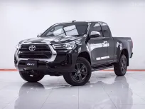 1F056 TOYOTA REVO 2.4 MID PRERUNNER SMARTCAB MT 2023