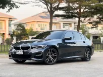 2021 BMW 3 Series 2.0 330e รถเก๋ง 4 ประตู รถบ้านแท้ ไมล์น้อย มือเดียวป้ายแดง  