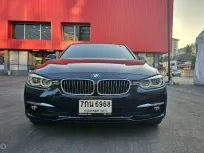 BMW 320d Iconic ไมล์ 27,800 แท้ เจ้าของขายเอง มือเดียว สภาพใหม่ออกห้าง