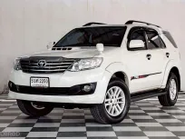 TOYOTA FORTUNER 3.0 V.CHAMP.4WD.5 Speed ภายในสีดำ เกียร์ออโต้ ปี 2014