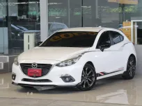 Mazda 3 2.0 Racing Series 5ประตู ปี 2015 รถบ้านแท้มือเดียว ไม่เคยติดแก๊ส สวยเดิมทั้งคัน ออกรถ0บาท