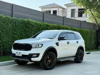 Ford Everest 3.2 Titanium ปี 2018 รถบ้าน มือเดียวป้ายแดง 