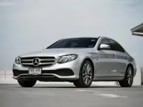 Benz E300e Avantgarde ปี 2020  หารถวิ่งน้อย ราคาไม่ข้ามล้าน รถสวย พร้อมใช้งานทันที 