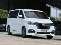 Hyundai H-1 2.5 Deluxe 2019 ออปชั่นครบ พร้อมใช้งาน