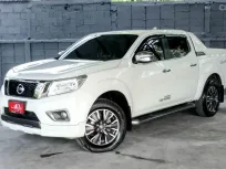 NISSAN NAVARA NP300 CALIBRE 2.5 SPORTECH สี่ประตู M/T ปี2016 จด ปี2017 สีขาว
