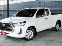 TOYOTA HILUX REVO 2.4 Z EDITION ENTRY CAB M/T ปี2021 จด ปี2022(mnc) โฉมหมูป่า สีขาว