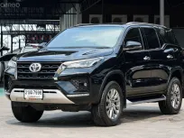2020 Toyota Fortuner 2.8 V ขับสี่ ผ่อน 15,000 ออกรถ 999