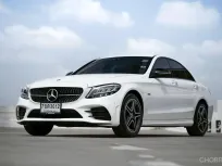 Benz C300e AMG Sport ปี 2020 รถมือเดียว ป้ายแดง ดูแลอย่างดีพร้อมใช้งาน