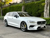 2021 Volvo V60 2.0 T8 Inscription รถเก๋ง 5 ประตู รถสภาพดี มีประกัน ไมล์น้อย 35,000 km. 