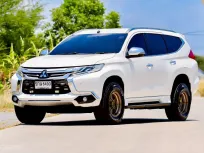 Mitsubishi Pajero Sport 2.5 ปี 2015 SUV สุดแกร่งสภาพเยี่ยม