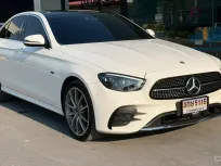 2022 Mercedes-Benz E-Class 2.0 E300e รถเก๋ง 4 ประตู ฟรีดาวน์ รถสวย ไมล์น้อย 