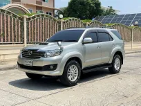 Toyota Fortuner 3.0 V ปี 2014 รถสวย มือเดียว