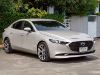 MAZDA 3 2.0 C AT ปี 2022 สีน้ำตาล