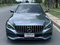 Mercedes-Benz C-Class C350e 2018 เลขไมล์น้อย สภาพดี มือเดียวป้ายแดง  เจ้าของขายเอง  