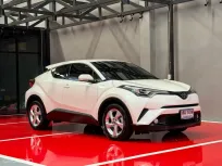2019 TOYOTA CHR HV HI รถมือเดียวออกป้ายแดง รถวิ่งน้อย เข้าศูนย์ตามระยะ รถไม่เคยมีอุบัติเหตุครับ