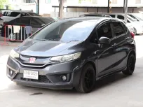 2015 Honda JAZZ 1.5 i-VTEC รถเก๋ง 5 ประตู 