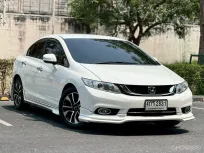 Honda Civic FB 1.8E เครื่องยนต์: เบนซิน เกียร์:AT ปี:2015 สี:ขาว 