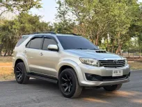 Toyota Fortuner 3.0 V 2 WD ปี 2013