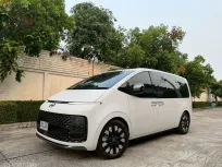 Hyundai STARIA 2.2 Premium with Sunroof ปี 2024 รถสวยไมล์น้อย มือเดียวป้ายแดง  