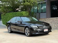 2019 BENZ C220D W205 รถมือเดียวออกป้ายแดง รถวิ่งน้อย เข้าศูนย์ทุกระยะ รถไม่เคยมีอุบัติเหตุครับ