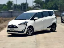 TOYOTA SIENTA 1.5 V ปี 2020 สีขาว