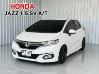 Honda JAZZ 1.5SV  i-VTEC รถเก๋ง 5 ประตู รถสภาพดี มีประกัน