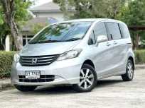 2010 Honda Freed 1.5 E Wagon 