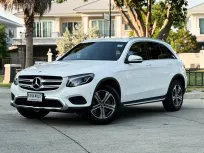 2019 Mercedes-Benz GLC-Class 2.0 GLC220d SUV ออกรถง่าย. 