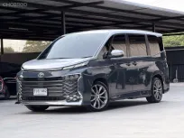 Toyota Voxy S-Z รุ่นท็อป เบนซิน ปี 2023 ไมล์น้อย 28,000 กม.
