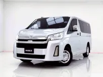 6B636 TOYOTA HIACE 2.8 GL 6MT 2022