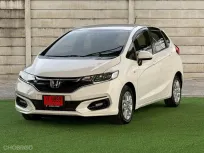 Honda Jazz 1.5 i-VTEC ปี 2019 สีขาว สภาพใหม่ ไมล์แท้ มือเดียว ป้ายแดง  
