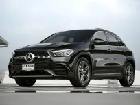 Benz GLA200 AMG Dynamic ปี 2021 รถ 5 ประตู จุของได้เยอะ รถมือเดียว ป้ายแดง 