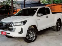 TOYOTA HILUX REVO 2.4 PRERUNNER MID CAB TOP M/T ปี2021(แท้) mnc โฉมหมูป่า สีขาว