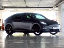 2023 Tesla Model Y Performance รถเก๋ง 4 ประตู รถบ้านมือเดียว 
