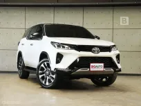 2022 Toyota FORTUNER 2.4 Legender (Black Top) SUV AT ไมล์แท้ ตัวรถมีการแต่งทั้งคันมาจากโรงงาน B7252