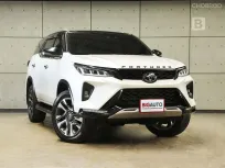 2025 Toyota FORTUNER 2.4 Legender 4WD (Black Top) SUV AT ไมล์แท้ มือแรกจากป้ายแดง B5708