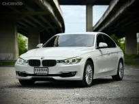 BMW 3 Series 320i LUXURY 2012 รถบ้านสภาพดี ไมล์แท้