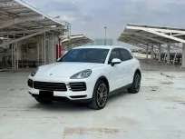 Porsche Cayenne 3.0 E-Hybrid 2018 รถสวย ไมล์แท้  70,000 km . ออกศูนย์ AAS  