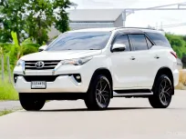 TOYOTA Fortuner 2.4 V 2WD 6A/T ปี 2019