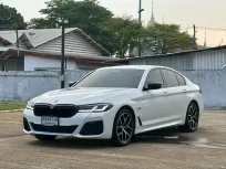 2022 BMW 5 Series 2.0 530e รถเก๋ง 4 ประตู รถบ้านมือเดียว ไมล์น้อย  เจ้าของขายเอง  