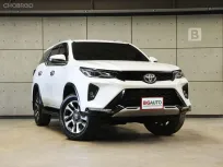 2023 Toyota FORTUNER 2.4 Leader G SUV AT ไมล์แท้ 2 หมื่น รถมือแรกจากป้ายแดง B1916
