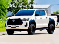 2021 Toyota Hilux Revo 2.4 Prerunner รถกระบะ 
