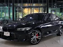 BMW 3 Series 2.0 330e 2025 ไมล์น้อย มือเดียว ป้ายแดง  
