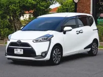 Toyota Sienta 1.5 V ปี 2018 มือเดียว ไมล์น้อย คุณหมอใช้  