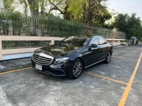 2017 Mercedes-Benz E-Class 2.0 E220d ดีเซล รถเจ้าของเดียว รถสวยไม่มีชน ตรวจสภาพได้ 5 ดาวทุกรายการ