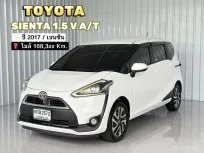 รถบ้านมือเดียว ฟรีดาวน์ Toyota Sienta 1.5 V รถเก๋ง 5 ประตู 